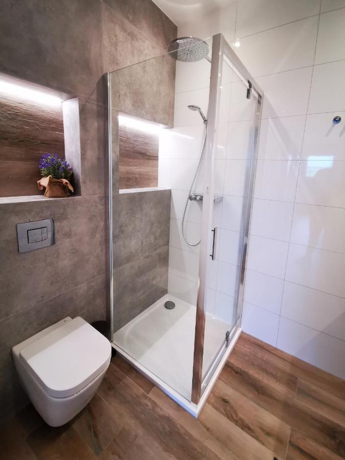 Walowa Tower Apartments กดัญสก์ ภายนอก รูปภาพ